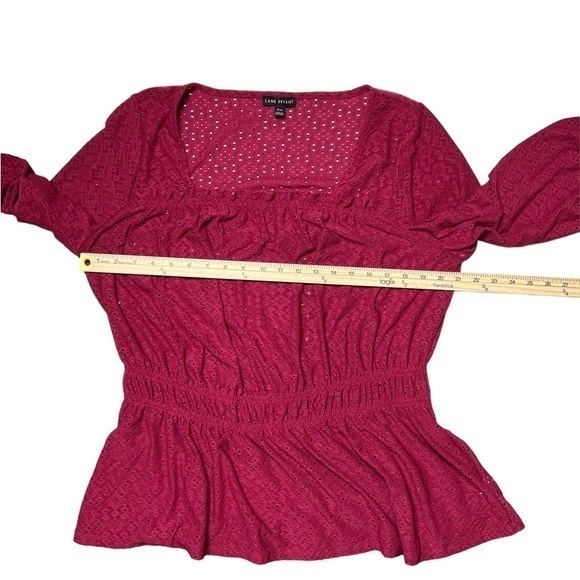 Lane Bryant Women’s pink eyelet 3/4 sleeve top size 14/16 - Picture 3 of 7
